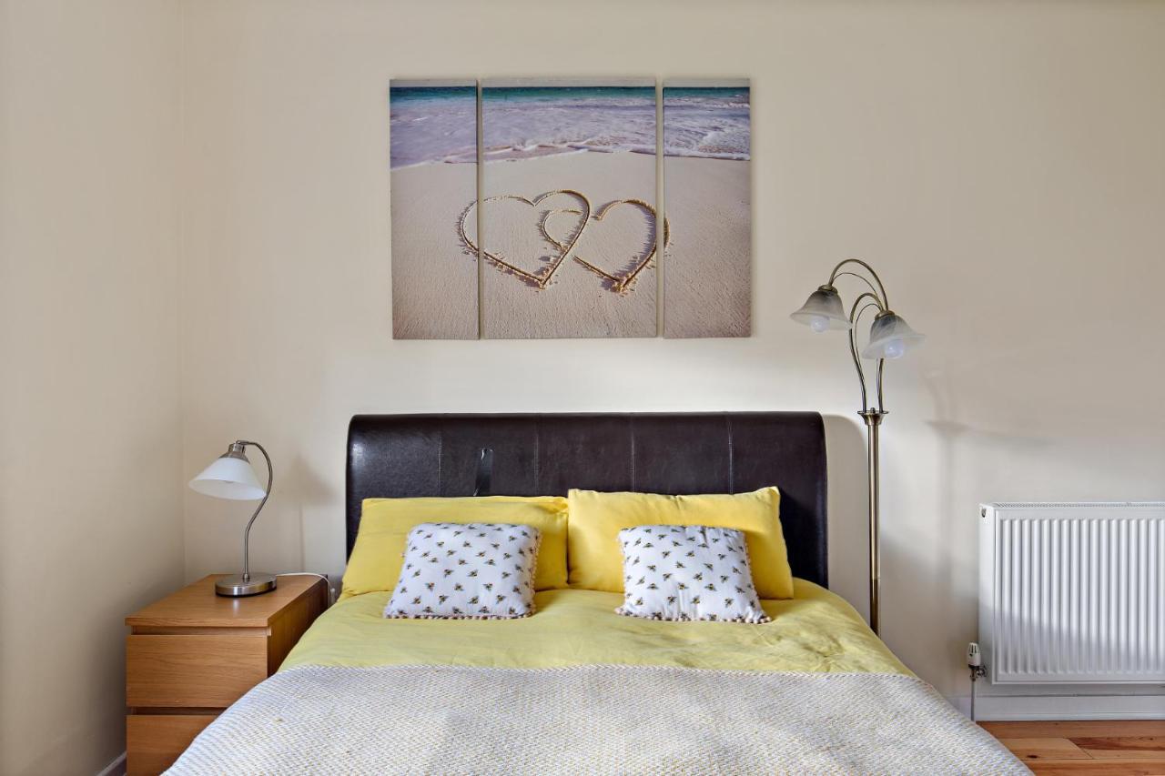 Cosy 2-Bdr Apartment & 15 Minutes To Edinburgh By Train & Free Parking Prestonpans Exterior photo