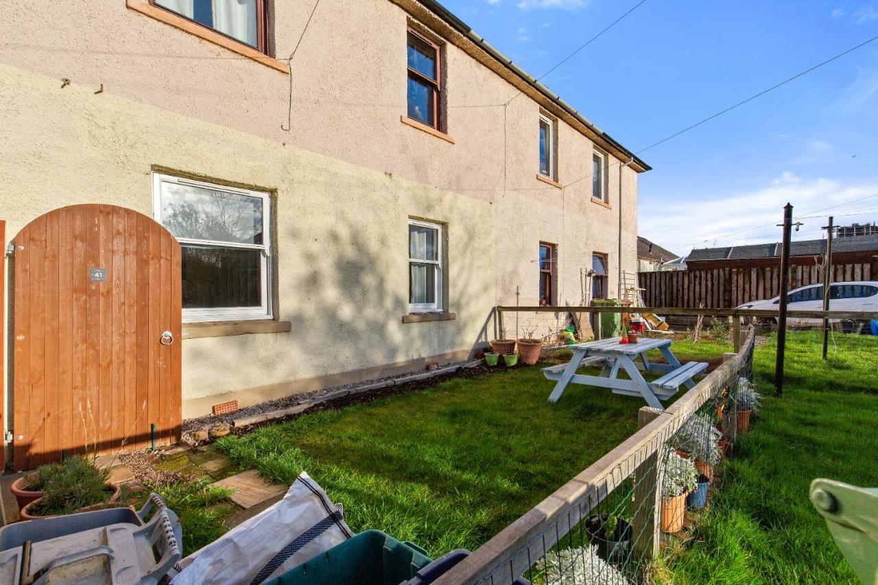 Cosy 2-Bdr Apartment & 15 Minutes To Edinburgh By Train & Free Parking Prestonpans Exterior photo
