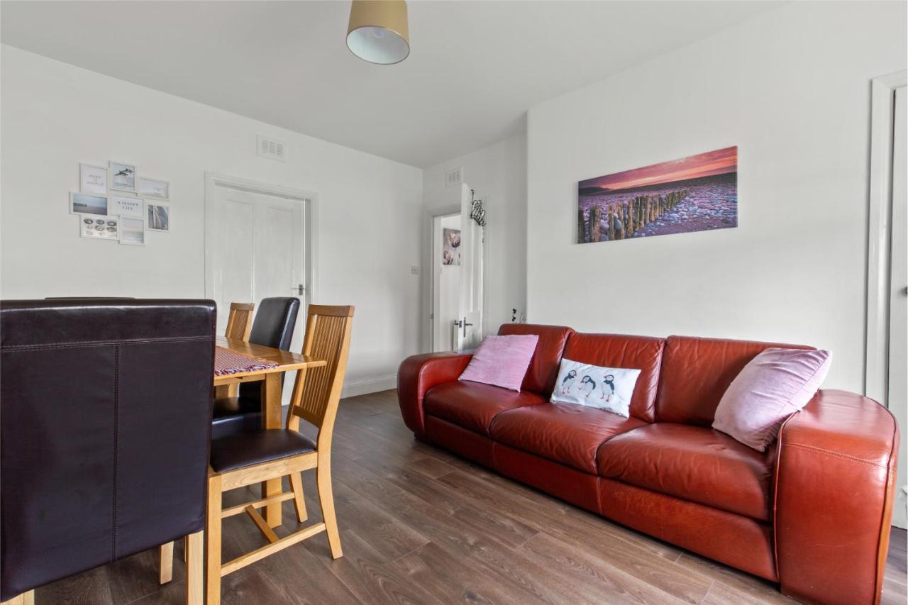 Cosy 2-Bdr Apartment & 15 Minutes To Edinburgh By Train & Free Parking Prestonpans Exterior photo